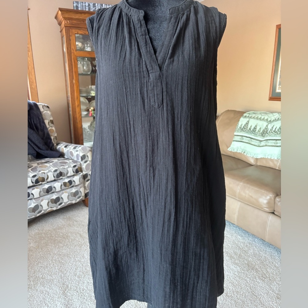 Time and Tru Black Sleeveless dress